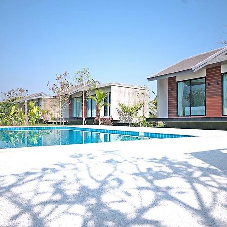 Imagine Resort Chiang Mai Bagian luar foto